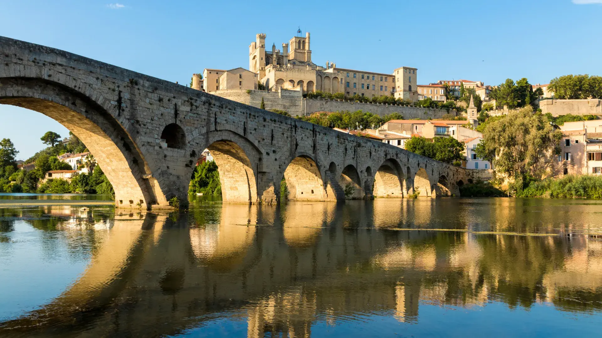 Terrassement spécialisé et VRD dans l'Hérault : intervention de proximité par ELMAR TP